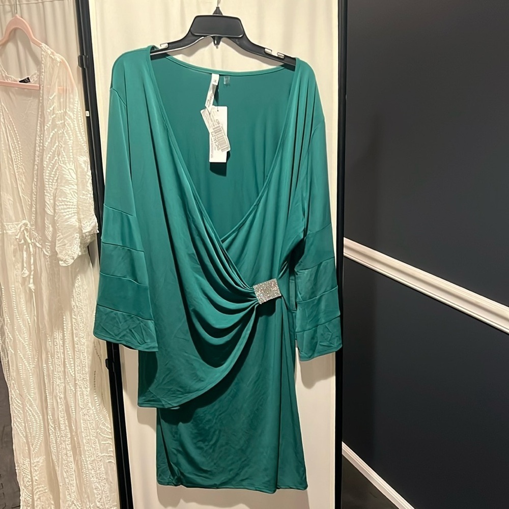 Ny collection beautiful green dress